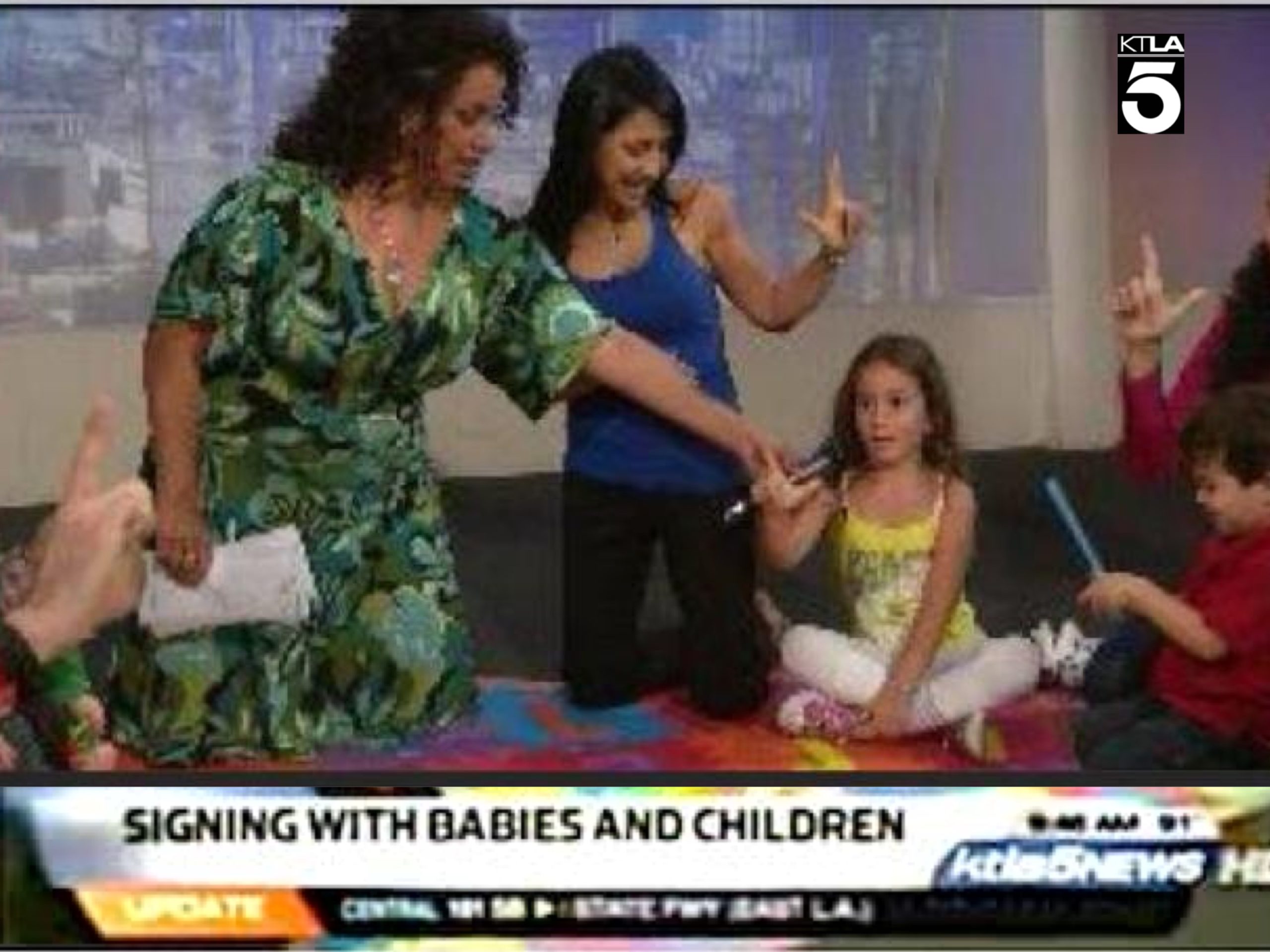 You are currently viewing See Baby Sign Language Class demo on TV: KTLA Morning Show