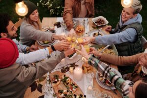 Read more about the article Use These 4 Tips to Avoid Drama at the Family Table This Thanksgiving!