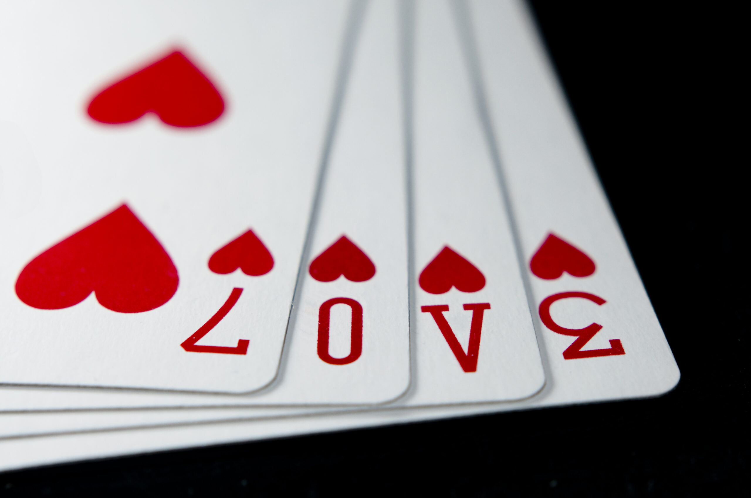 You are currently viewing How Narcissists Keep You Addicted – 5 Love Games